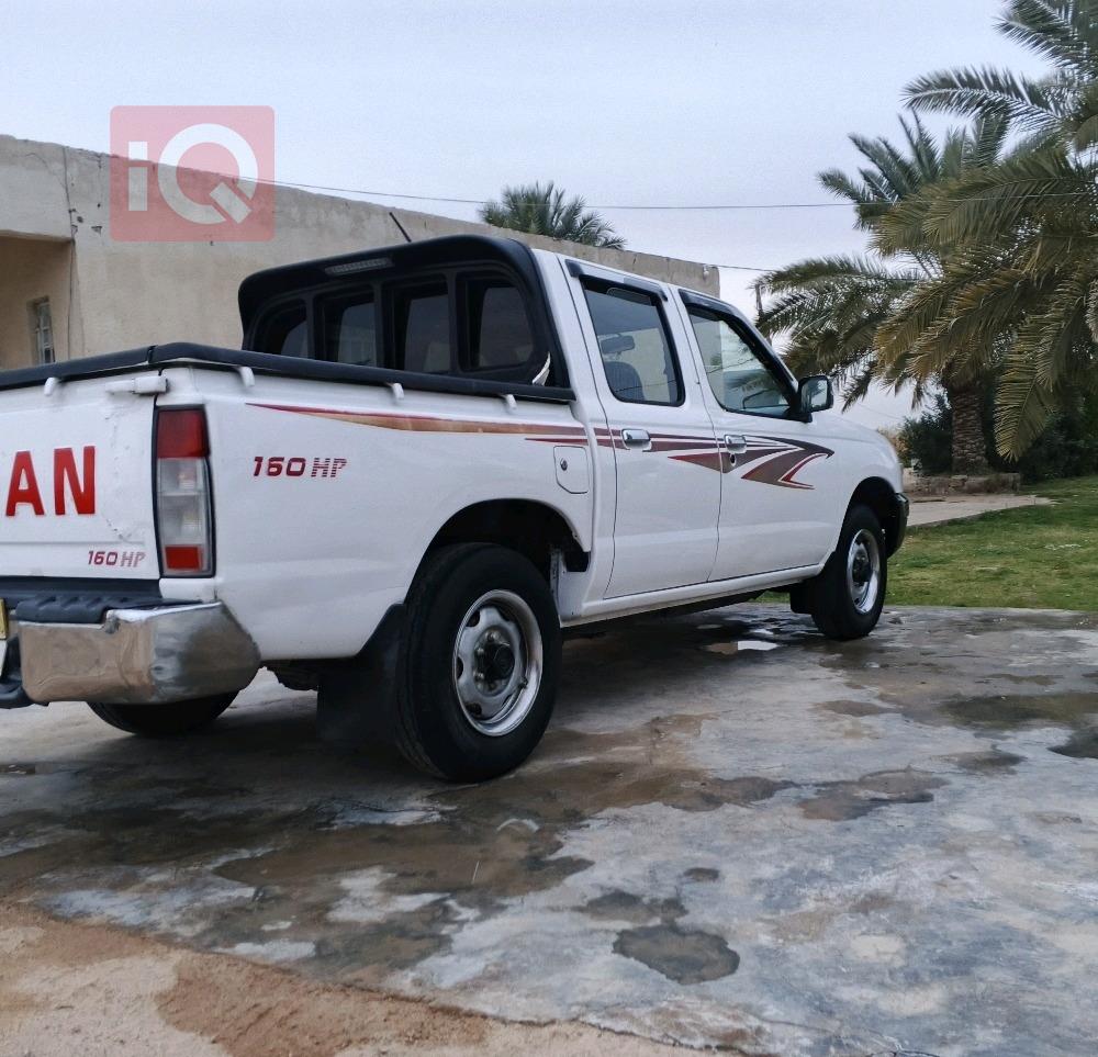 نيسان بيك اب